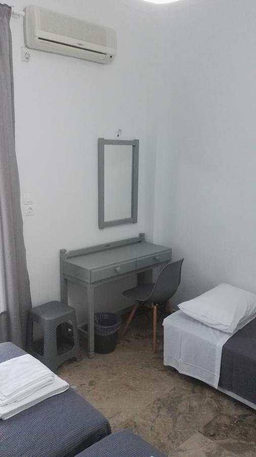 Hotel Finikas Метоні Екстер'єр фото