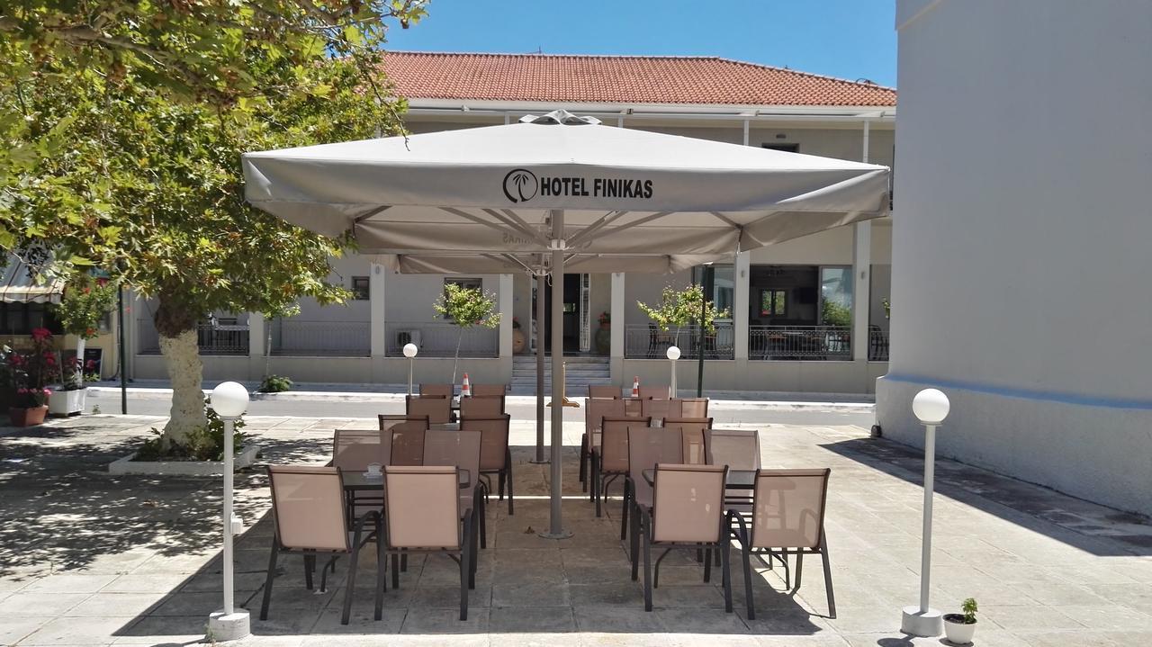 Hotel Finikas Метоні Екстер'єр фото